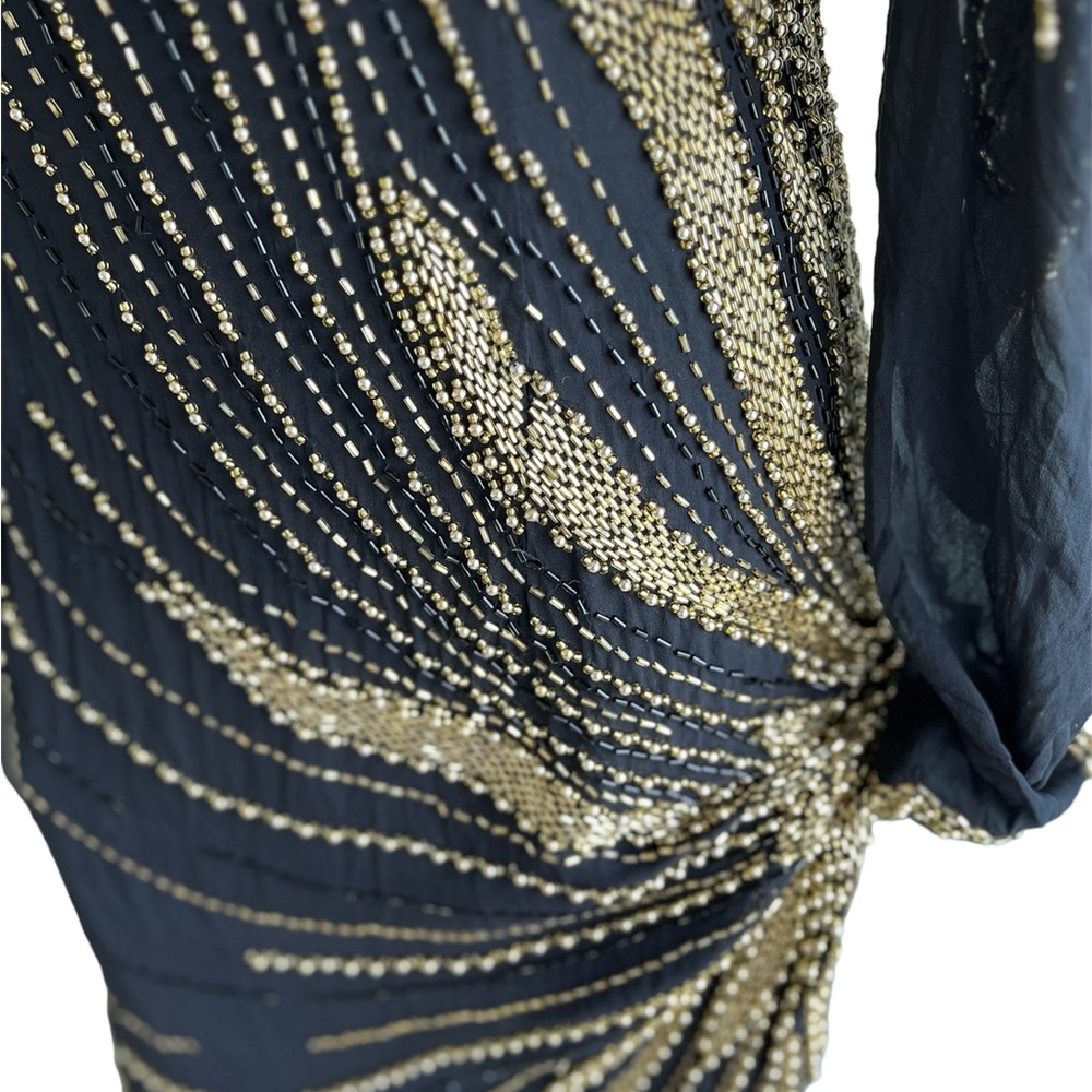 Elegant Black and Gold Women's Dress - Picture 3 of 7